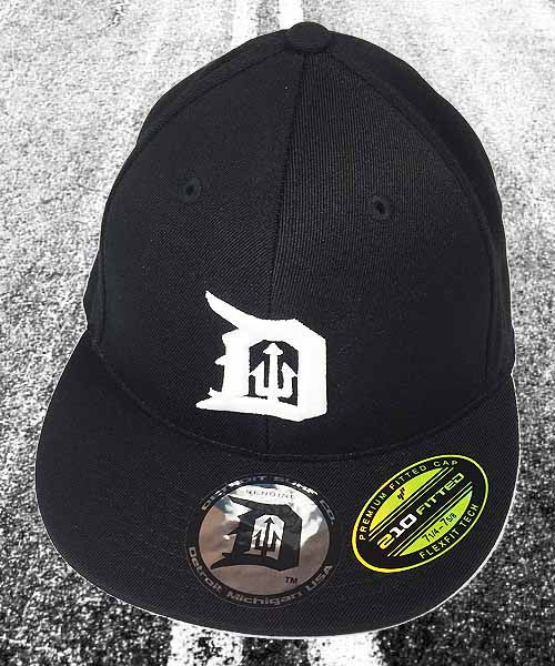 Fitted Trident D Cap Black